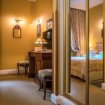 فندق غروديك 5*